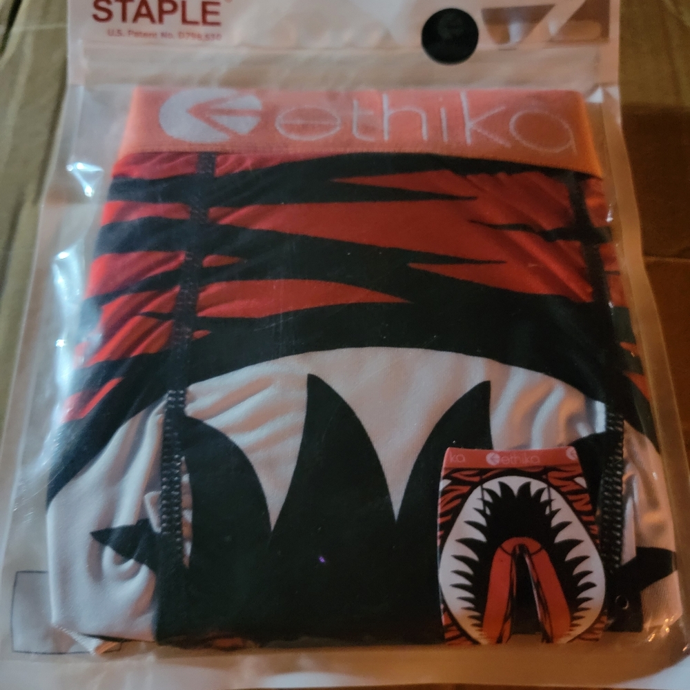 Men's ETHIKA